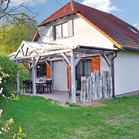 Awesome Home In Fuhlendorf With Kitchen Extérieur photo